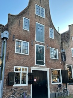 Studio achter Dwars, Voorhaven 129